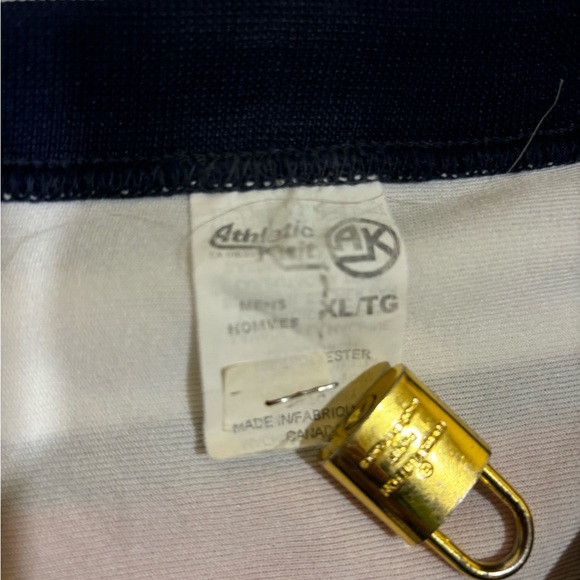 Vintage Hockey Jersey - Picture 4 of 4